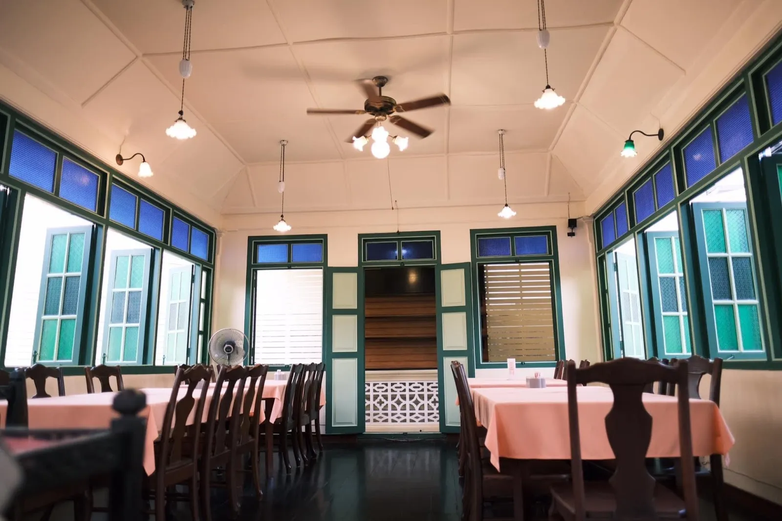Raya Restaurant